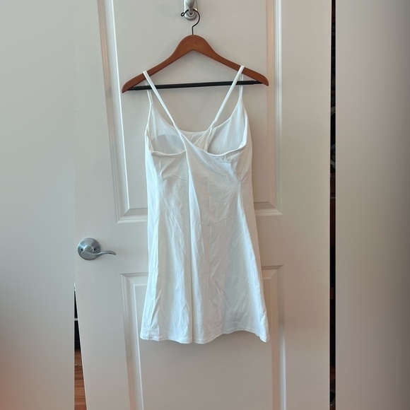 Halara Cloudful White Workout 2 in 1 Flare Dress Tear Drop Cross Back NWT - Picture 6 of 15